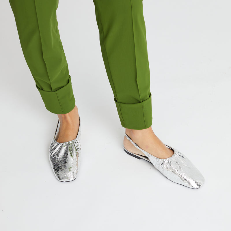 basil green